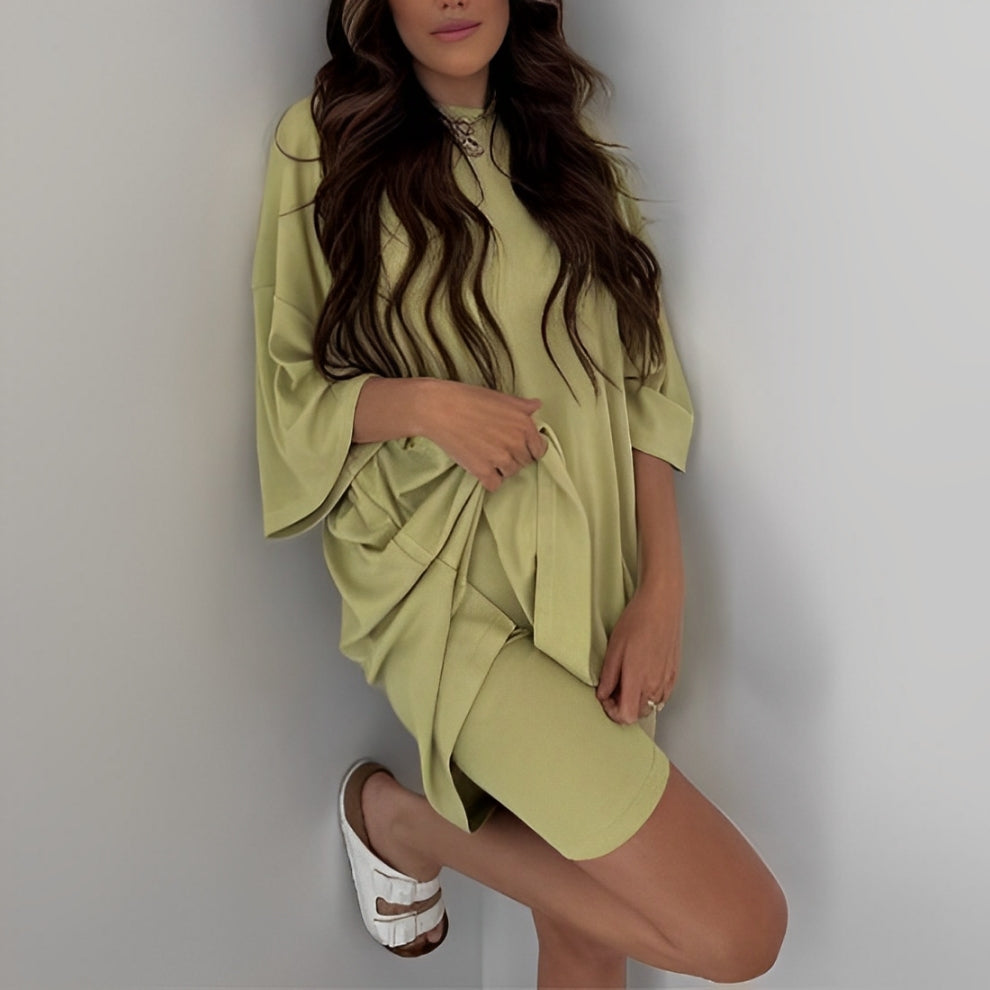 VYRIRA — Two-Piece Matching Set with Clean AURA Fit