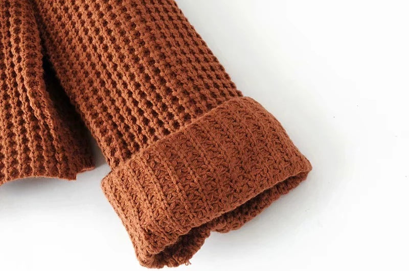 REVOR — Soft Knit Sweater with Relaxed Fit for Everyday Wear