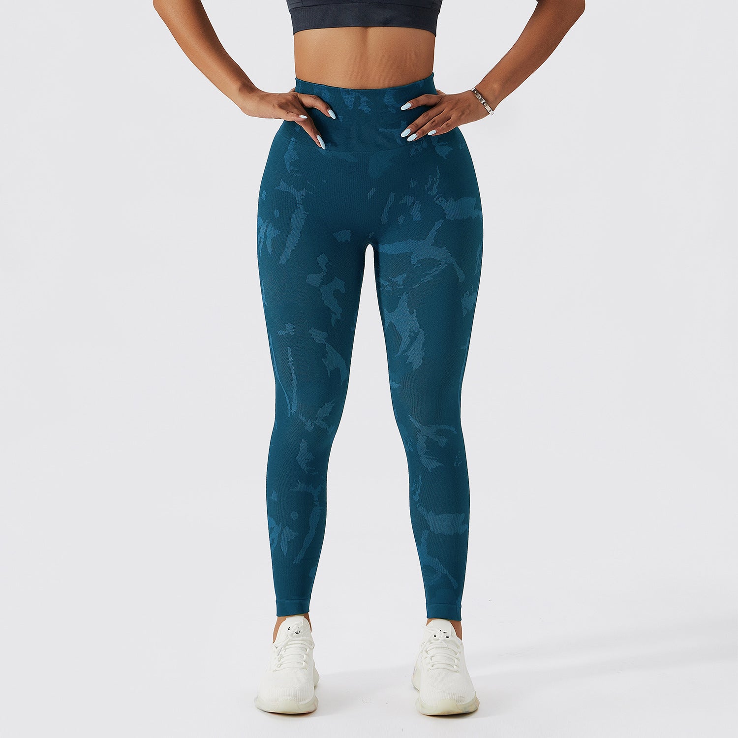 BRAVA — Seamless Camo High-Waist Workout Leggings for Women