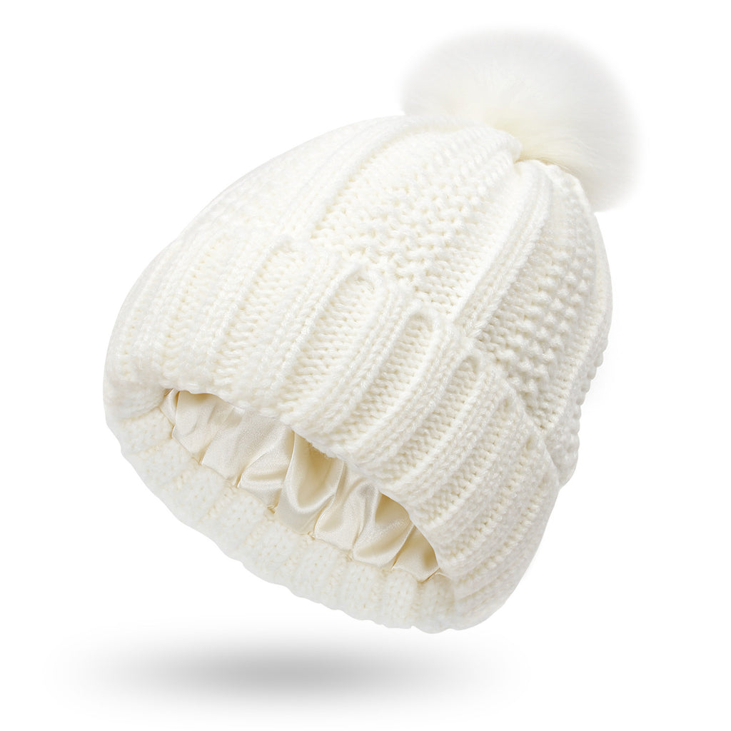 LORE — Satin-Lined Faux Fur Pom Beanie for Winter with Sharp Detail