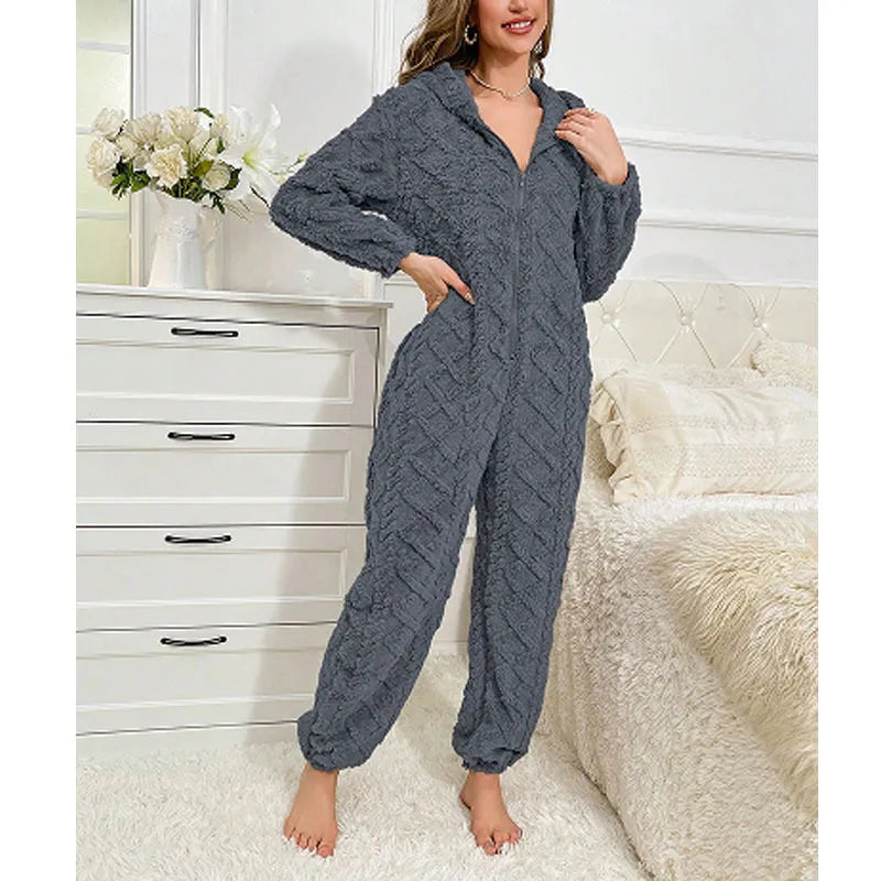 VIREN — Coral Fleece One-Piece Pajamas for Cozy Nights
