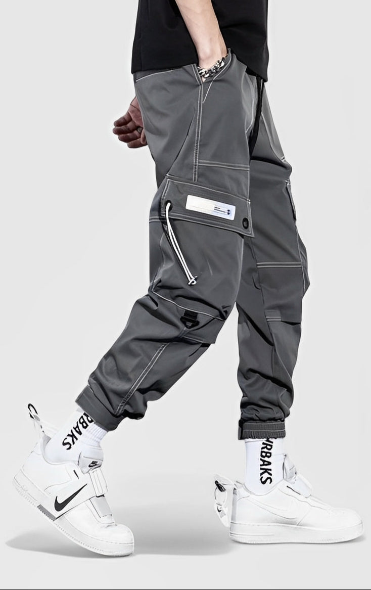 EVIS — Men's Techwear Cargo Joggers in Relaxed Fit