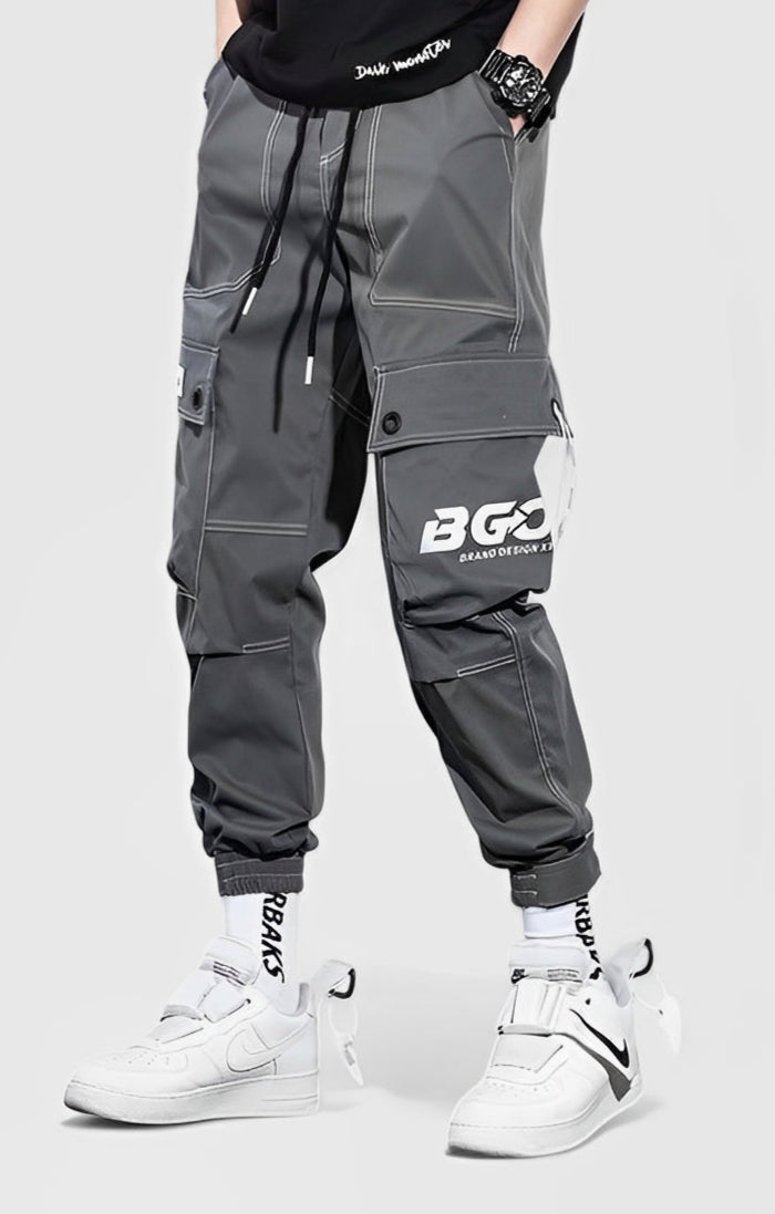 EVIS — Men's Techwear Cargo Joggers in Relaxed Fit