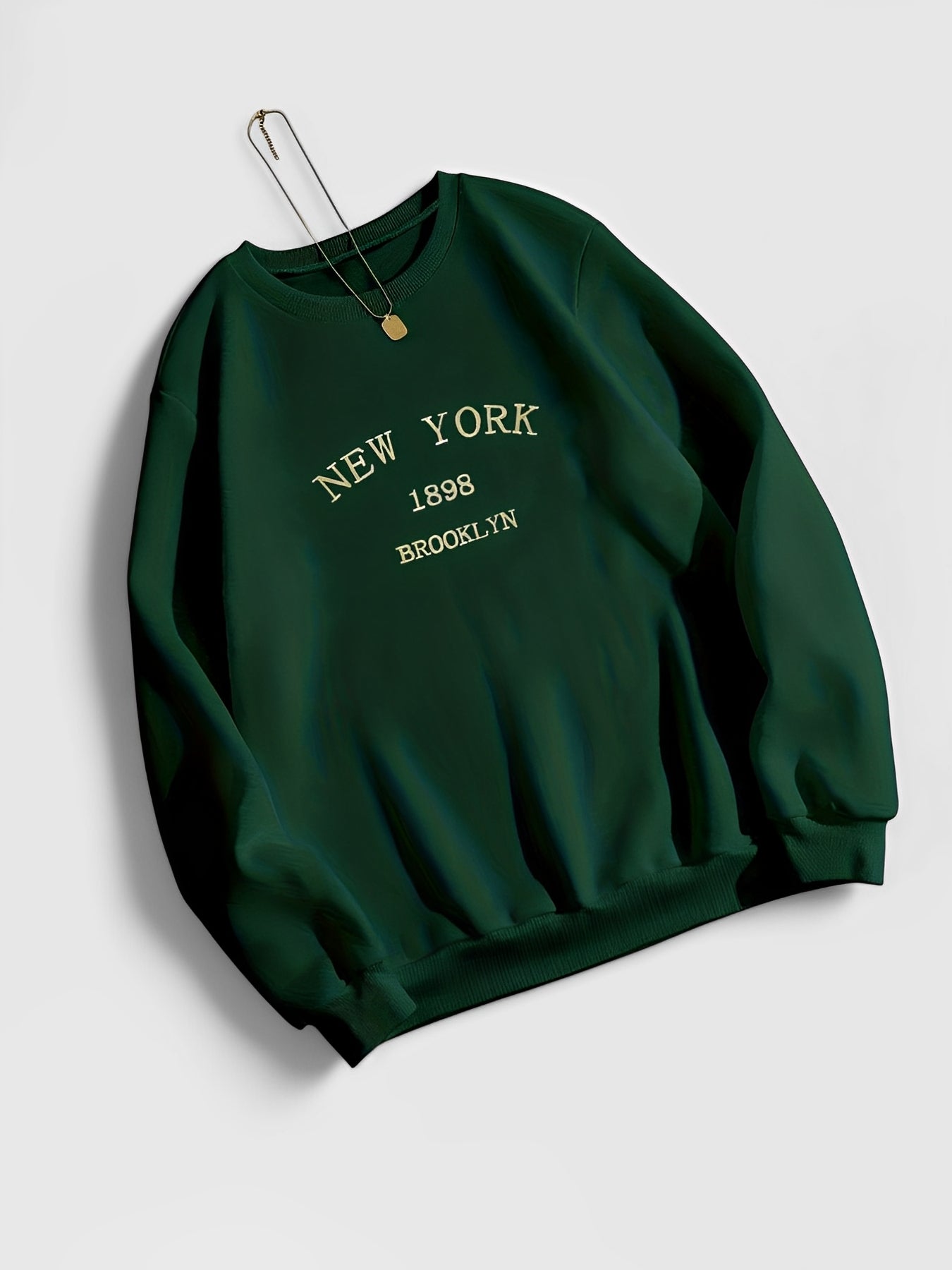 HALVEN — Men's Brooklyn Graphic Crewneck Sweatshirt