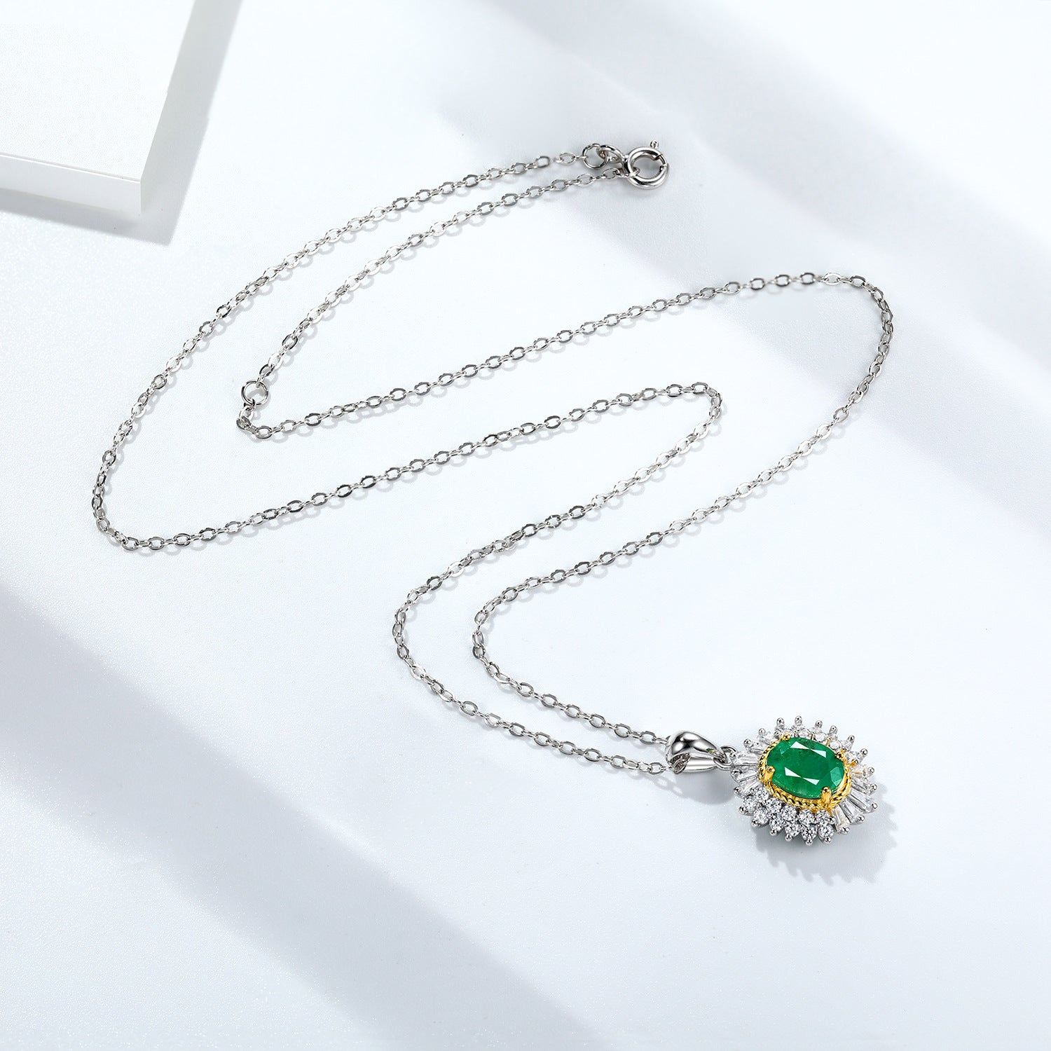 KYROR — Natural Emerald Pendant Necklace in 925 Silver