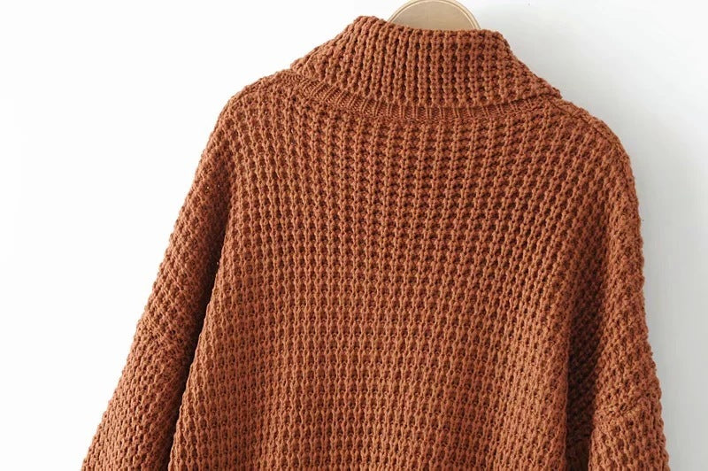 REVOR — Soft Knit Sweater with Relaxed Fit for Everyday Wear