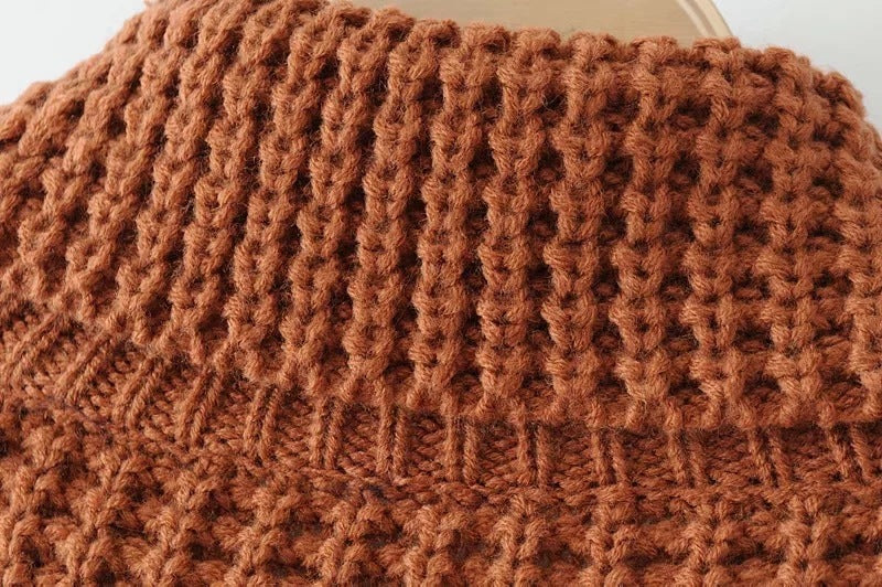 REVOR — Soft Knit Sweater with Relaxed Fit for Everyday Wear
