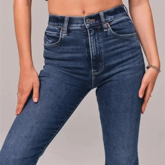 WESDEN — Women's Straight-Leg Denim Jeans with Clean Wash