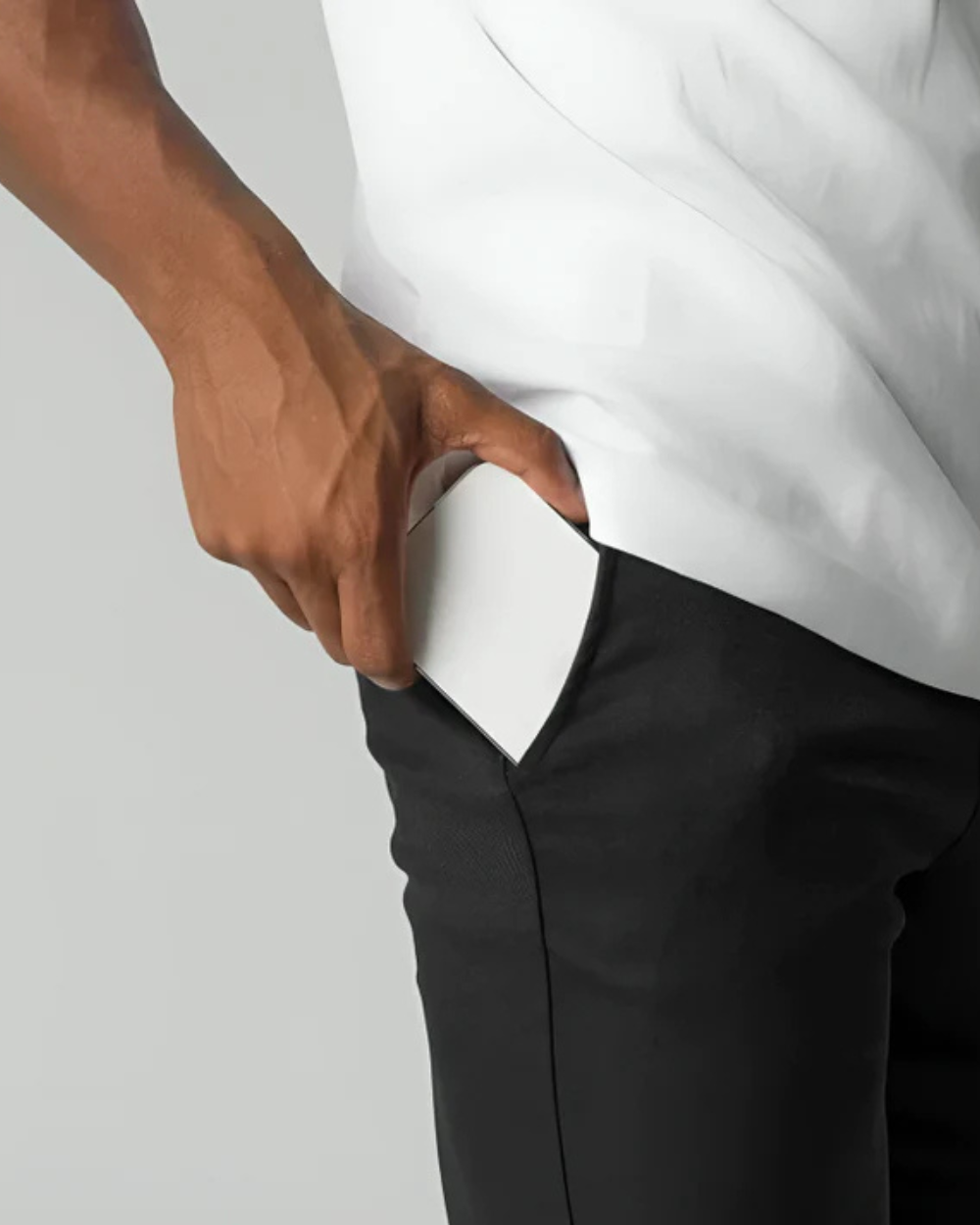 VAROR — Tailored Wide-Leg Trousers with Clean Drape