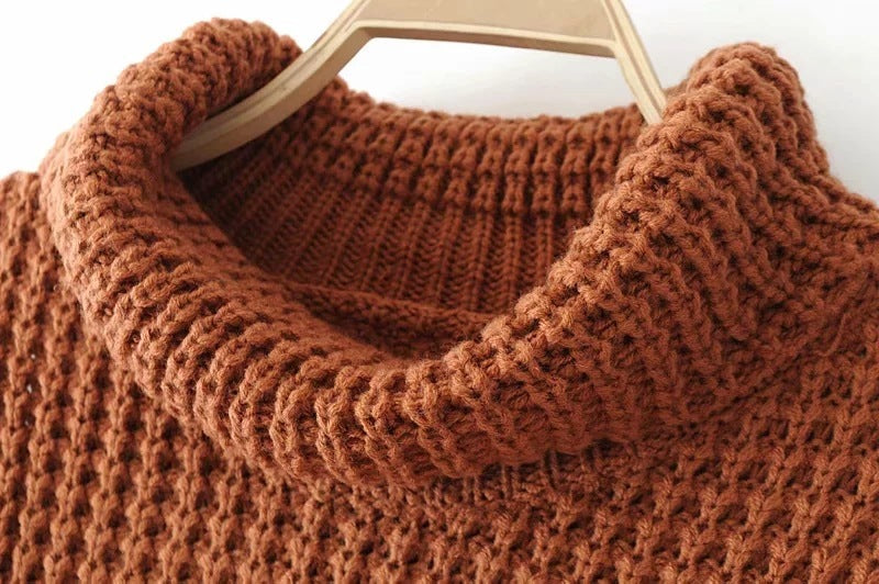 REVOR — Soft Knit Sweater with Relaxed Fit for Everyday Wear