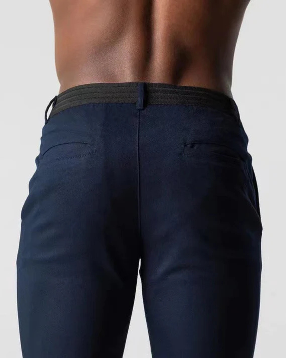 VAROR — Tailored Wide-Leg Trousers with Clean Drape