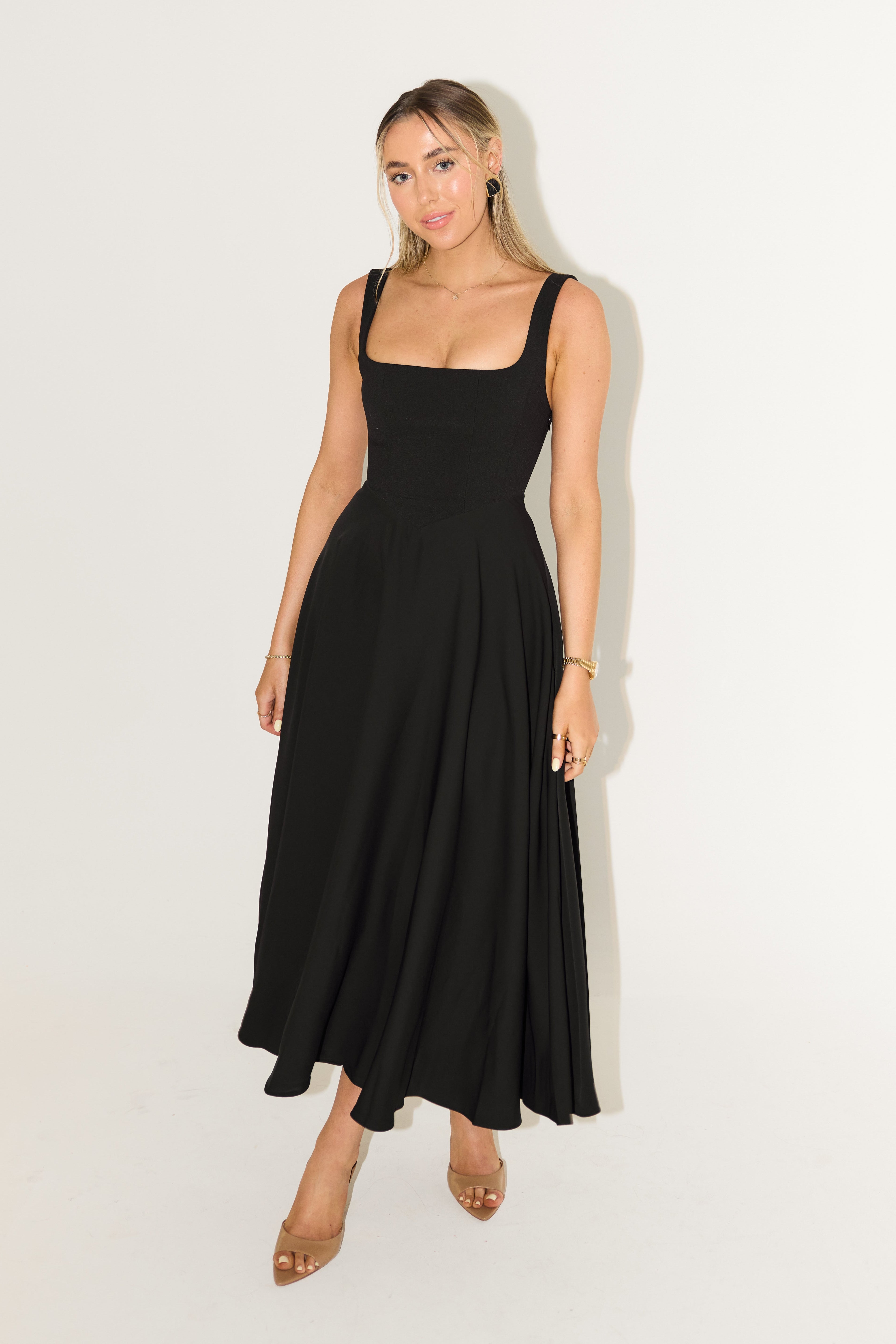 AERE — Women's Elegant Dress with Clean AURA Drape