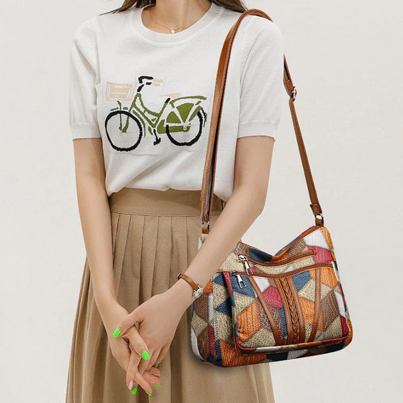 ZANAN — Structured Leather Handbag with Clean Finish