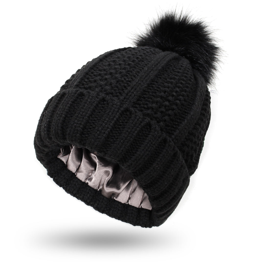 LORE — Satin-Lined Faux Fur Pom Beanie for Winter with Sharp Detail