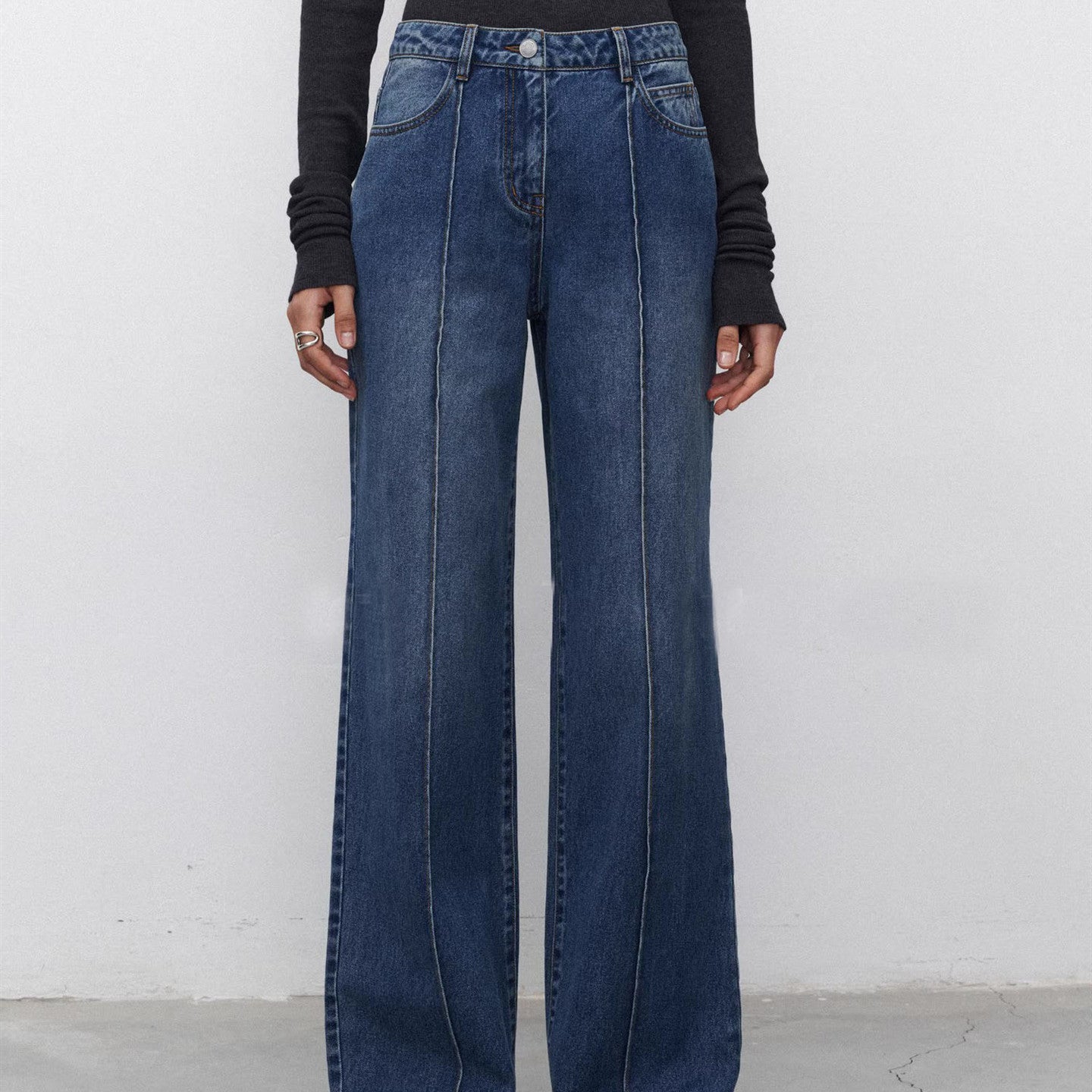 BRIXEN — Women's Straight-Leg Denim Jeans with Clean Wash