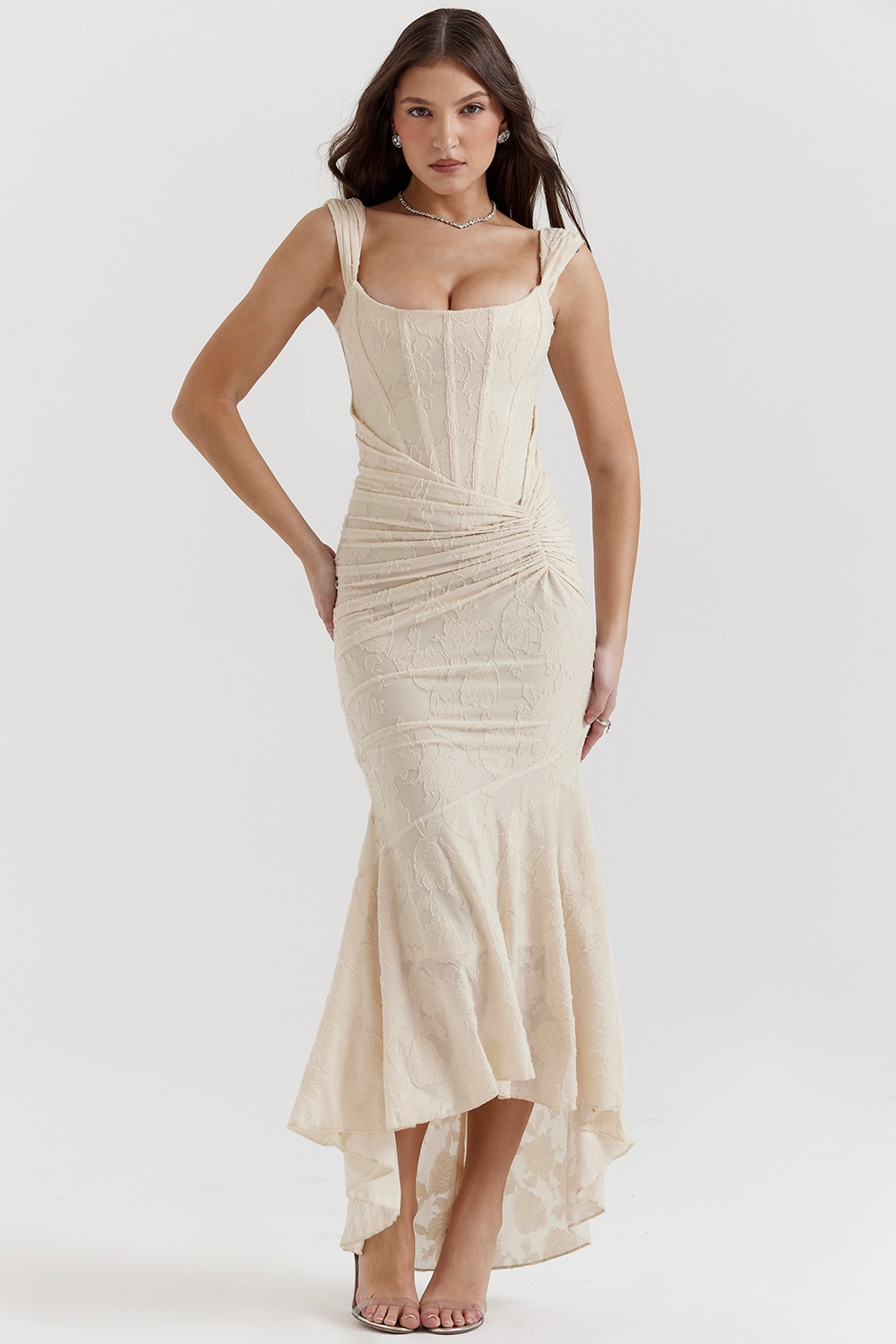 EVONN — Sculpted Midi Dress for Elegant Occasionwear
