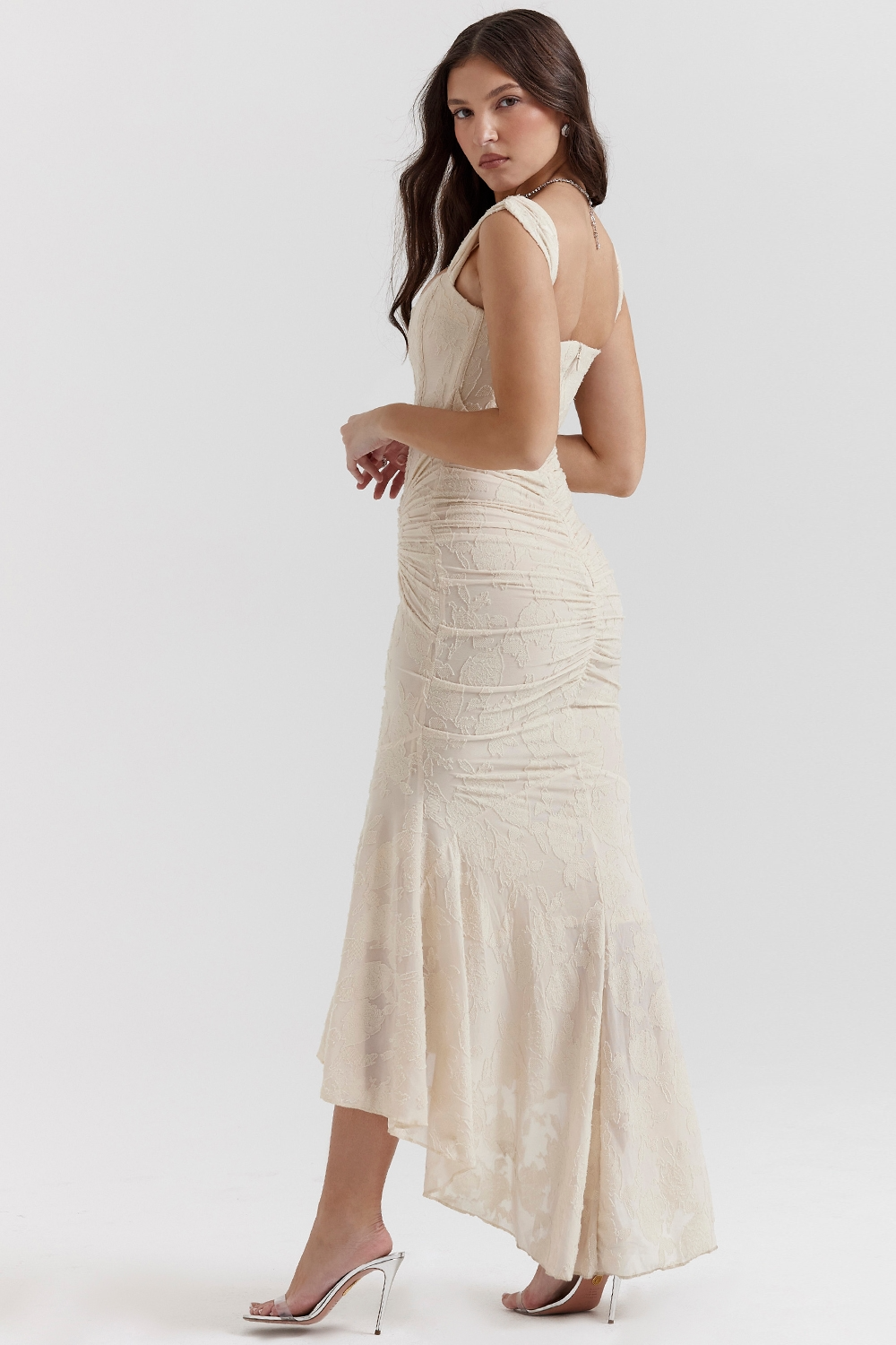 EVONN — Sculpted Midi Dress for Elegant Occasionwear