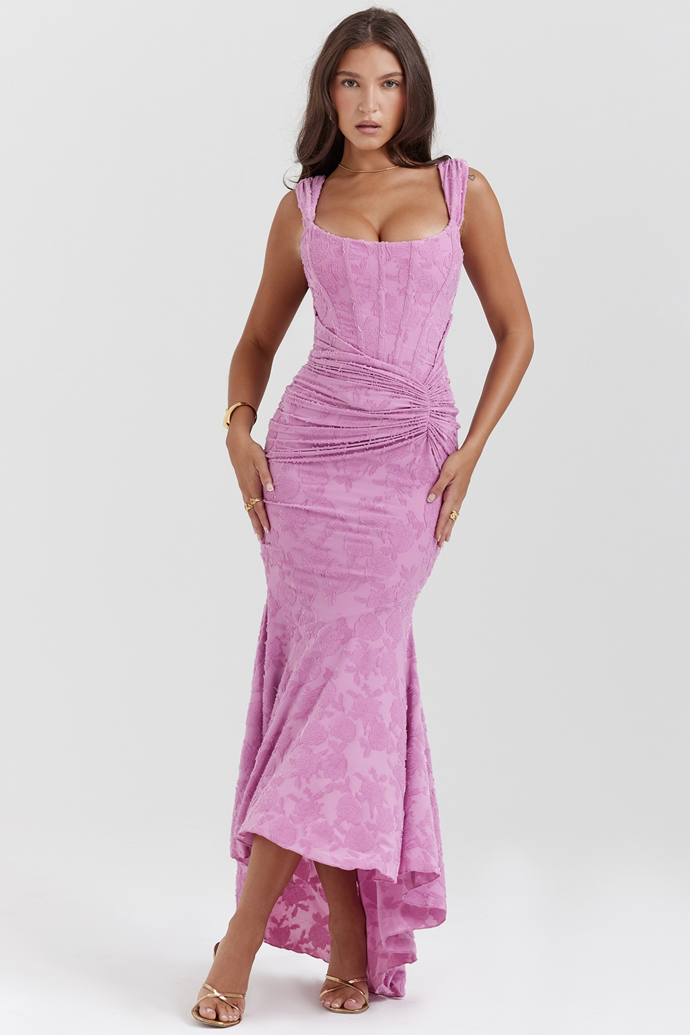 EVONN — Sculpted Midi Dress for Elegant Occasionwear